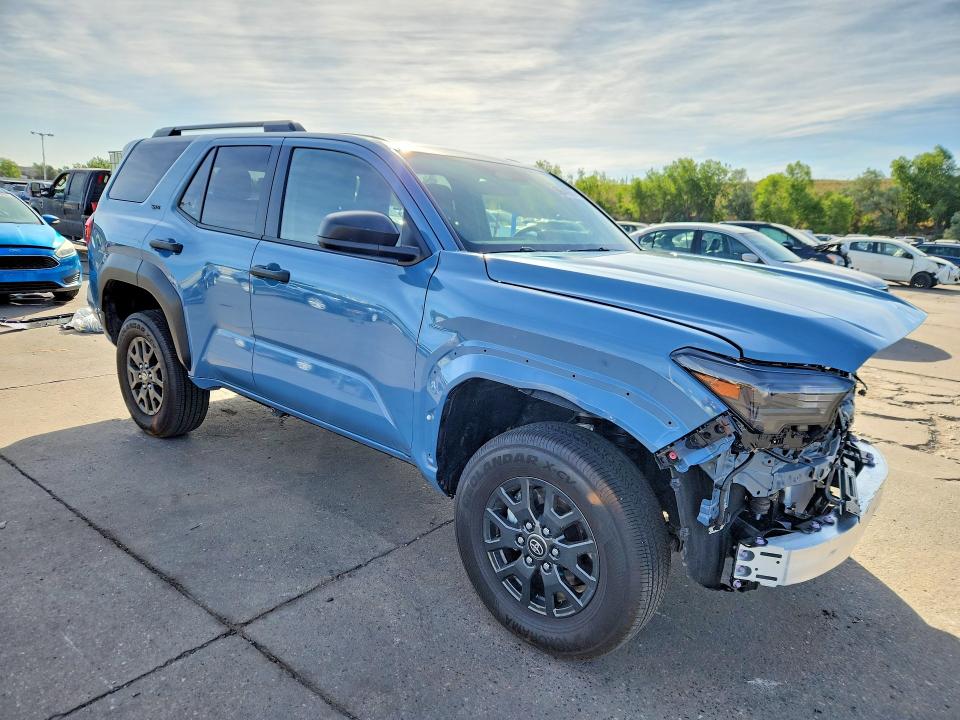 2025 Toyota 4runner VIN JTEVA5BR1S5040407 COPART salvage auction — FRONT END, Co - Salvage Title, sold $29,750 on 2026-07-08 (photo 4)