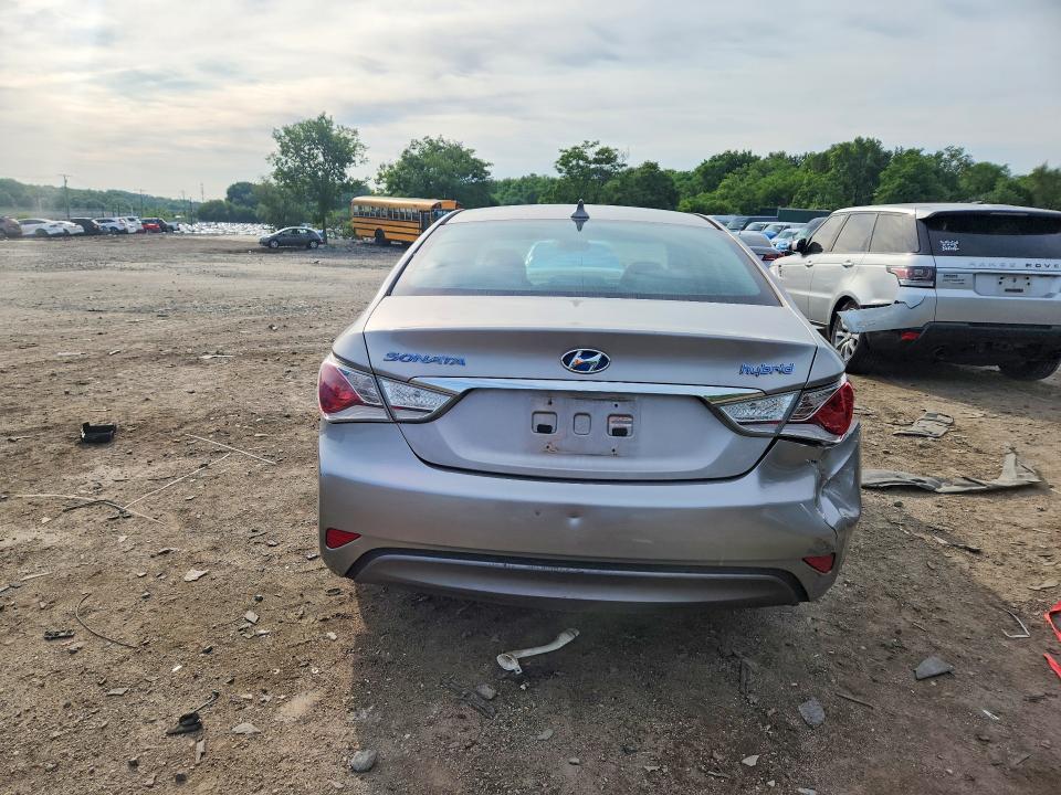 2011 Hyundai Sonata VIN KMHEC4A48BA017322 COPART salvage auction — REAR END, Md - Cert Of Salvage > 75% Damage, sold $425 on 2026-07-28 (photo 6)