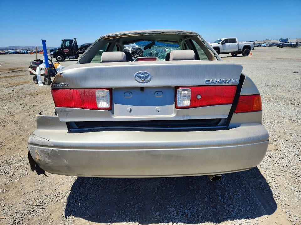 2001 Toyota Camry VIN JT2BG22K010550632 COPART salvage auction — ROLLOVER, Ca - Salvage Certificate, sold $125 on 2026-07-21 (photo 6)