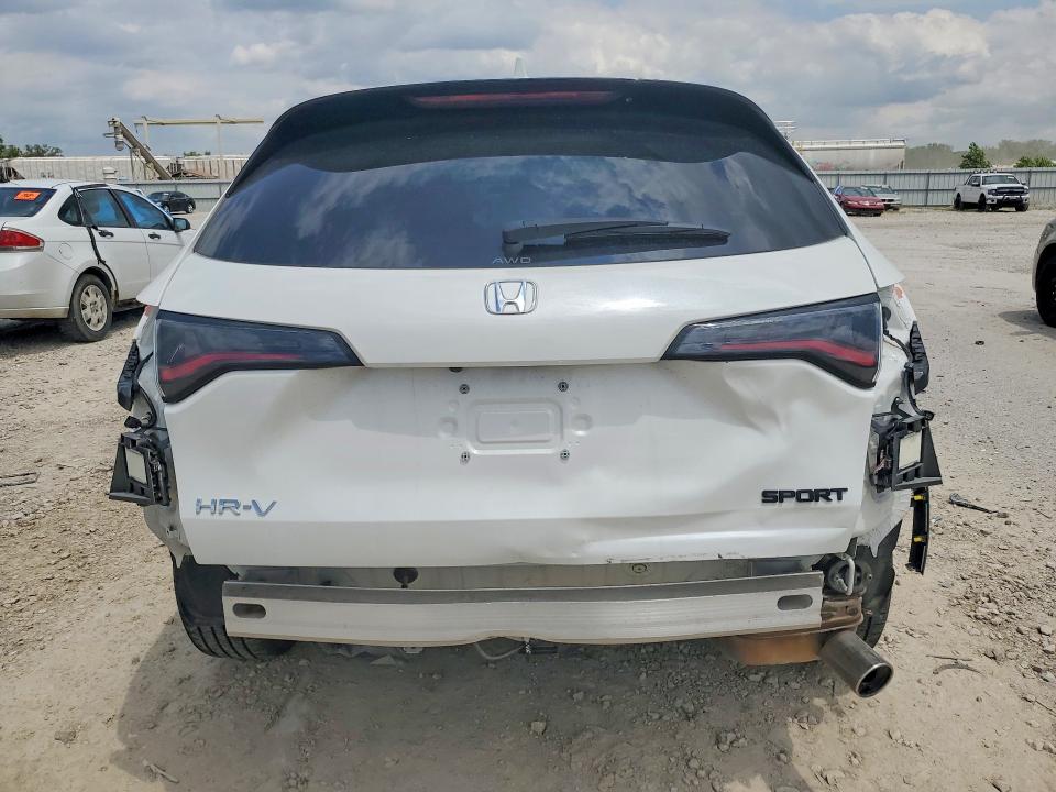 2024 Honda Hr-v VIN 3CZRZ2H52RM758578 COPART salvage auction — UNDERCARRIAGE, MO - SALVAGE CERTIFICATE OF TITLE, sold $9,100 on 2026-07-28 (photo 6)