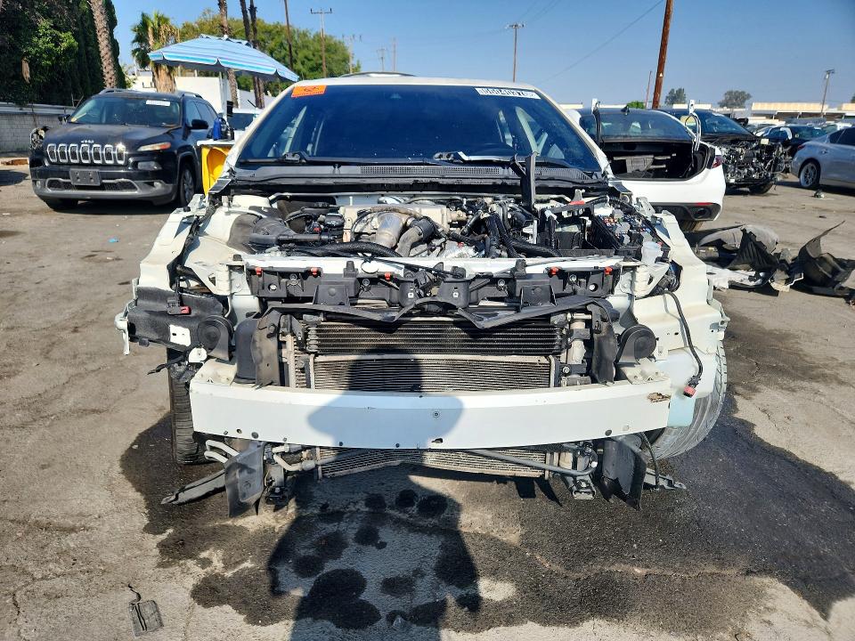 2015 Cadillac Xts VIN 2G61V5S83F9115845 COPART salvage auction — STRIPPED, CA - CERTIFICATE OF TITLE, sold $50 on 2026-07-09 (photo 5)