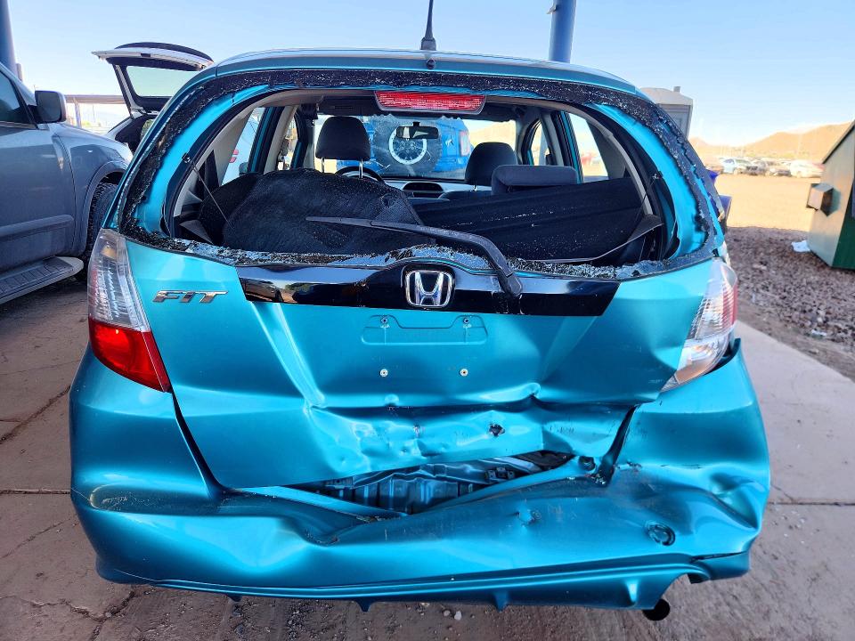 2012 Honda Fit VIN JHMGE8H38CC009737 COPART salvage auction — REAR END, Az - Cert Of Title - Salvage, sold $975 on 2026-07-07 (photo 6)
