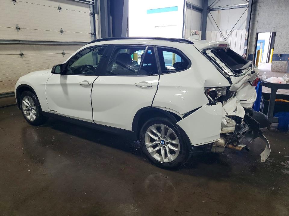 2015 BMW X1 VIN WBAVL1C52FVY31731 COPART salvage auction — REAR END, Mn - Cert Of Title-Prior Salvage, sold $850 on 2026-08-27 (photo 2)