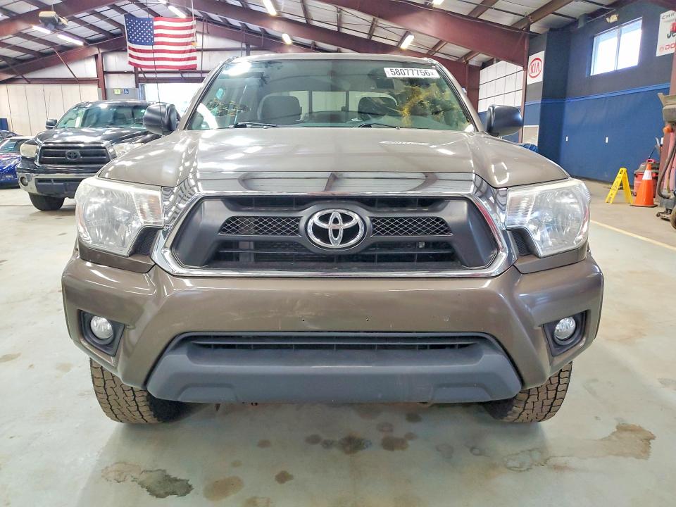 2014 Toyota Tacoma VIN 3TMLU4EN7EM138264 COPART salvage auction — MINOR DENT/SCRATCHES, NY - CERTIFICATE OF TITLE, sold $9,000 on 2026-07-31 (photo 5)