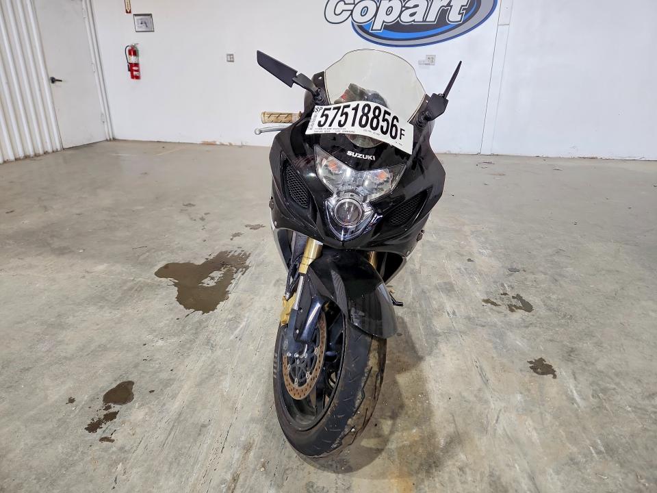 2005 Suzuki VIN JS1GN7CA152107884 COPART salvage auction — ALL OVER, Ok - Certificate Of Title, sold $750 on 2026-07-24 (photo 2)