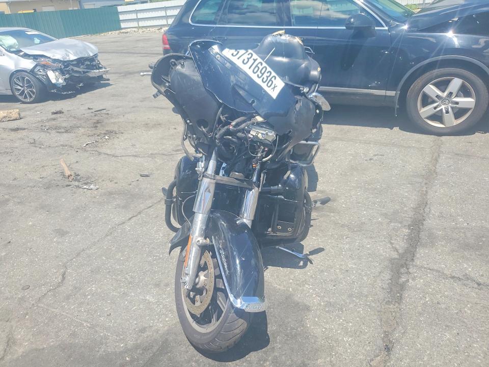 2018 Harley-davidson VIN 1HD1FCC19JB651690 COPART salvage auction — FRONT END, Ct - Cert Of Title-Salvage, sold $3,750 on 2026-07-02 (photo 2)