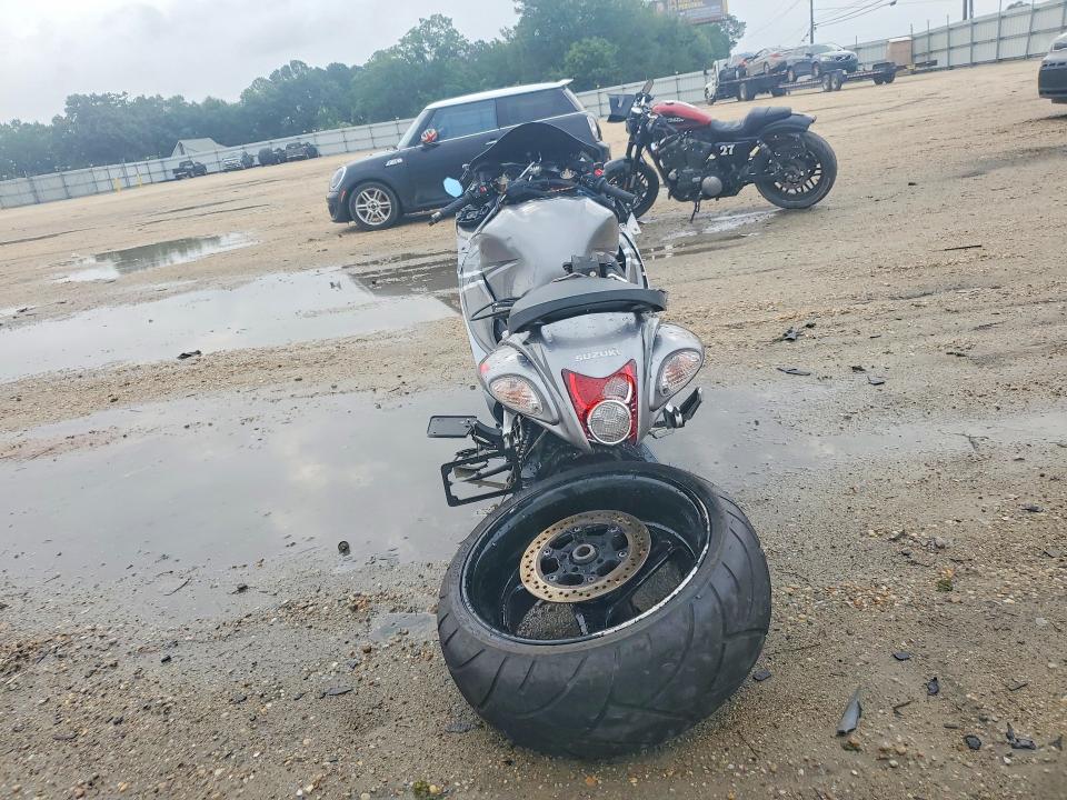 2009 Suzuki Gsx VIN JS1GX72A892100500 COPART salvage auction — REAR END, Al - Cert Of Title-Salvage Title, sold $1,300 on 2026-07-02 (photo 4)