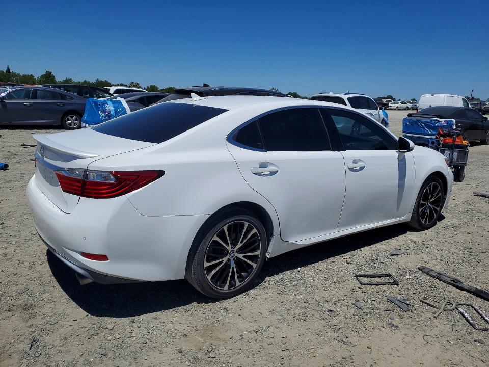 2014 Lexus ES VIN JTHBK1GGXE2087279 COPART salvage auction — PARTIAL REPAIR, CA - DIS/DLR/EXP ONLY CLEAN TITLE, sold $2,550 on 2026-07-02 (photo 3)