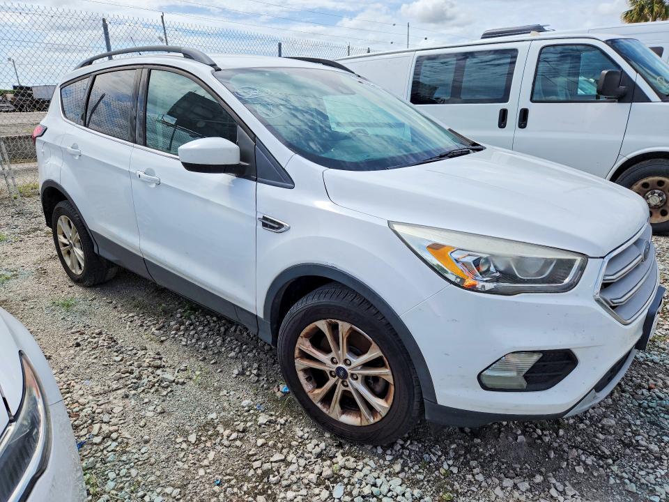 2019 Ford Escape VIN 1FMCU9HD0KUB14827 COPART salvage auction — MINOR DENT/SCRATCHES, Fl - Certificate Of Title, sold $2,050 on 2026-07-09 (photo 4)