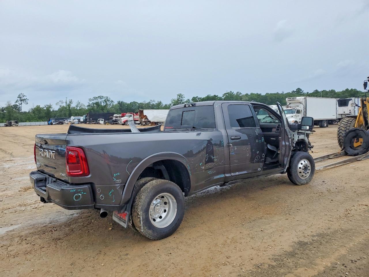 2026 Ram 3500 VIN 3C63RRRL8TG153060 COPART salvage auction — Front End, FL - CERTIFICATE OF DESTRUCTION, sold $47,250 on 2026-07-03 (photo 4)