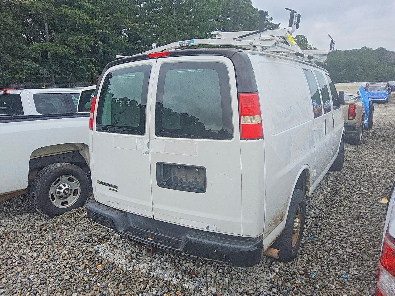 2013 Chevrolet Express 2500 VIN 1GCWGFCA8D1904062 COPART salvage auction — Minor Dent/Scratches, GA - CERTIFICATE OF TITLE, sold $3,300 on 2026-07-09 (photo 3)