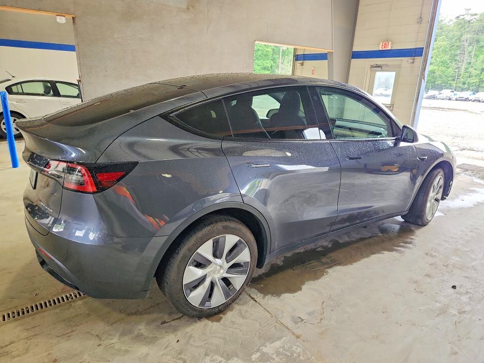 2022 Tesla Model y VIN 7SAYGDEE9NA005510 COPART salvage auction — NORMAL WEAR, Va - Cert Of Title - Salvage, sold $2,550 on 2026-07-24 (photo 3)