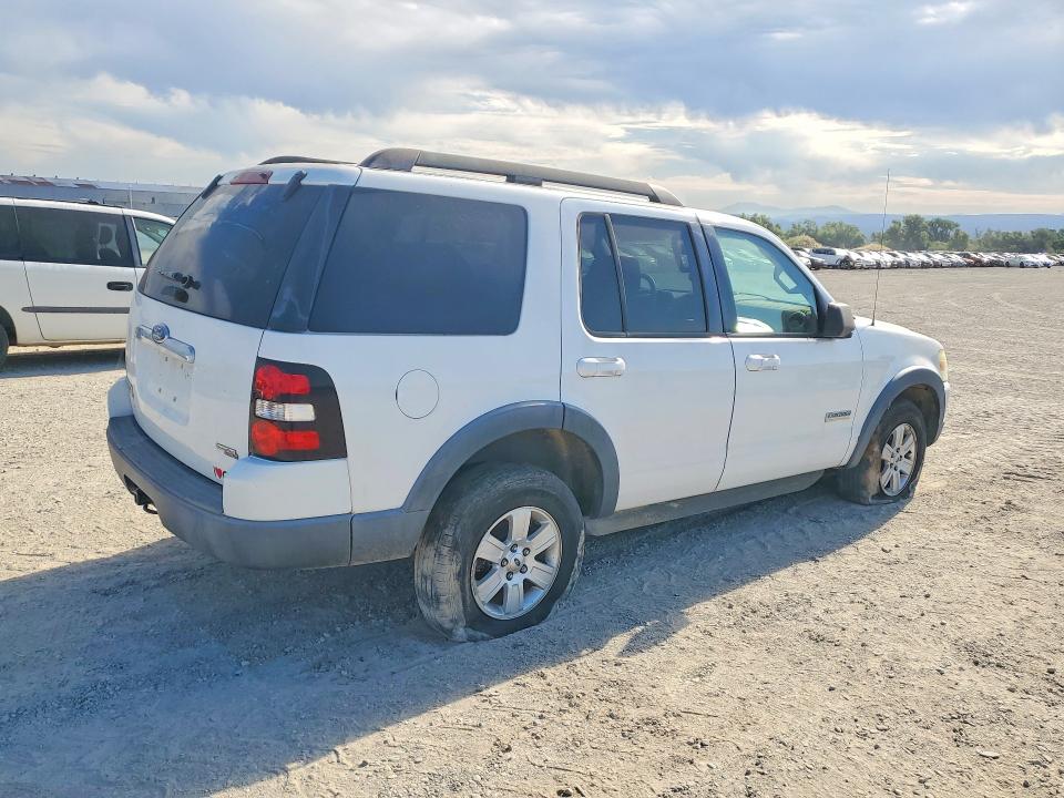 2007 Ford Explorer VIN 1FMEU63E97UB79058 COPART salvage auction — MECHANICAL, Ca - Dis/Dlr/Exp Only Junk Receipt, sold $60 on 2026-07-10 (photo 3)