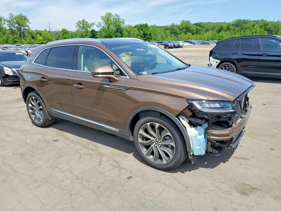 2022 Lincoln Nautilus VIN 2LMPJ8K97NBL08200 COPART salvage auction — FRONT END, NY - MV-907A SALVAGE CERTIFICATE, sold $8,600 on 2026-07-14 (photo 4)