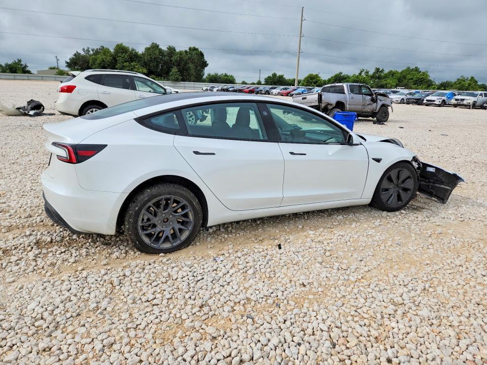 2025 Tesla Model 3 VIN 5YJ3E1EA4SF984165 COPART salvage auction — FRONT END, Tx - Salvage Vehicle Title, sold $70 on 2026-07-30 (photo 3)