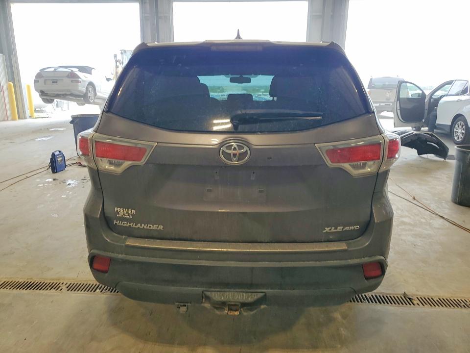 2015 Toyota Highlander VIN 5TDJKRFH8FS151321 COPART salvage auction — HAIL, Ne - Cert Of Title-Salvage, sold $6,000 on 2026-07-14 (photo 6)