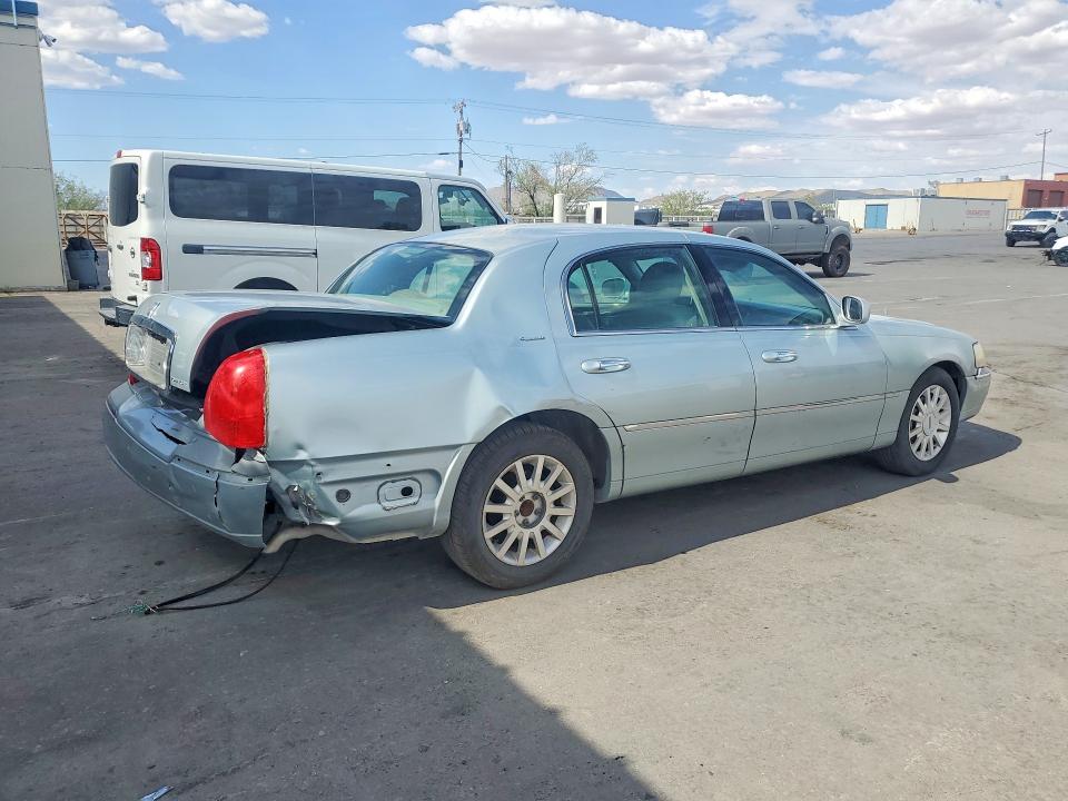 2007 Lincoln TOWN CAR VIN 1LNHM81W17Y617942 COPART salvage auction — REAR END, Nm - Certificate Of Title, sold $275 on 2026-07-10 (photo 3)