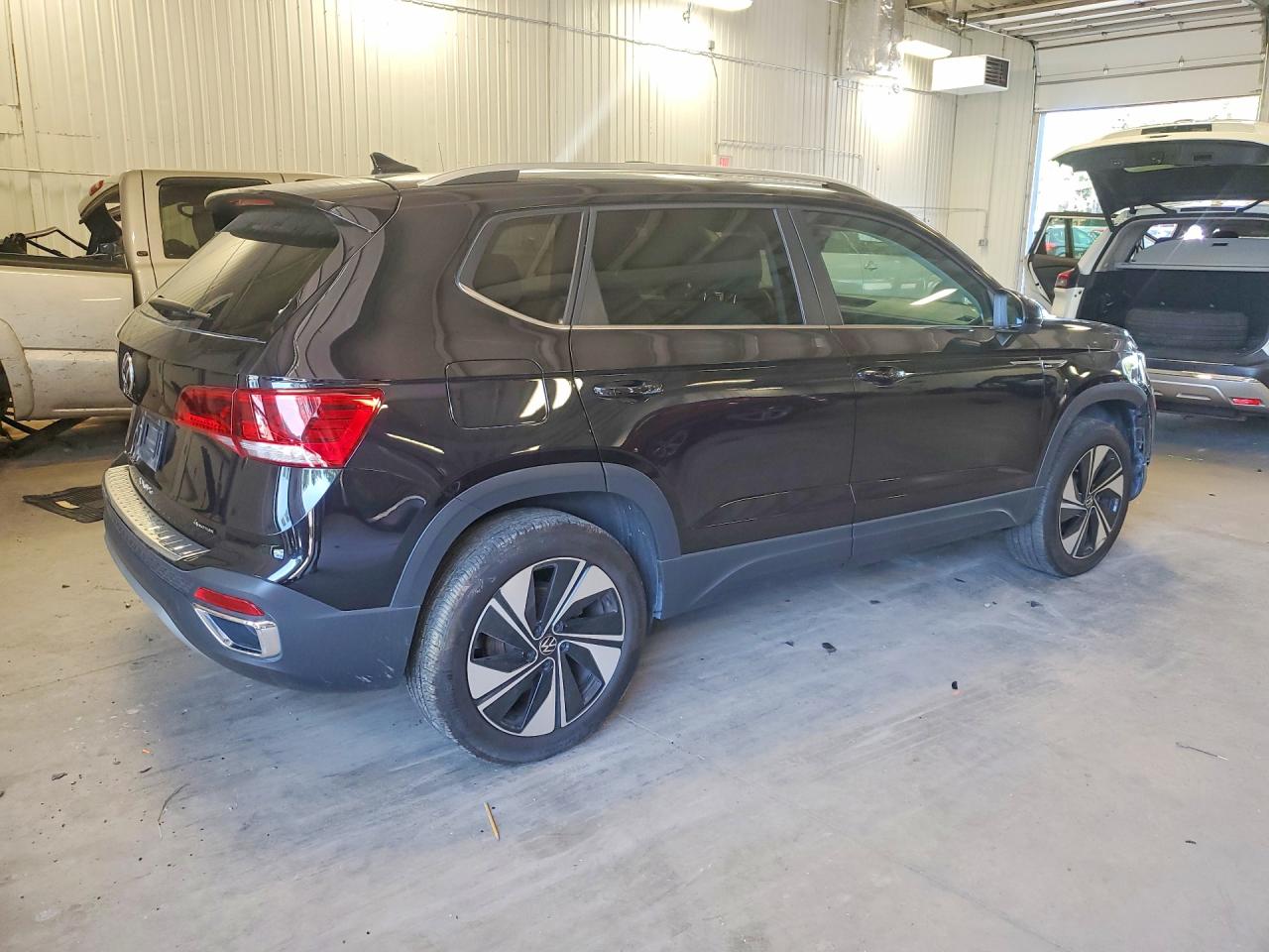 2024 Volkswagen Taos VIN 3VVVX7B28RM019951 COPART salvage auction — Front End, MN - CERT OF TITLE-SALVAGE, sold $9,400 on 2026-07-09 (photo 3)