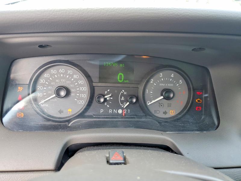 2009 Mercury Grand marquis VIN 2MEHM75V89X624386 COPART salvage auction — FRONT END, FL - CERT OF TTL-REBUILT&SLVG RBLD, sold $725 on 2026-07-10 (photo 9)