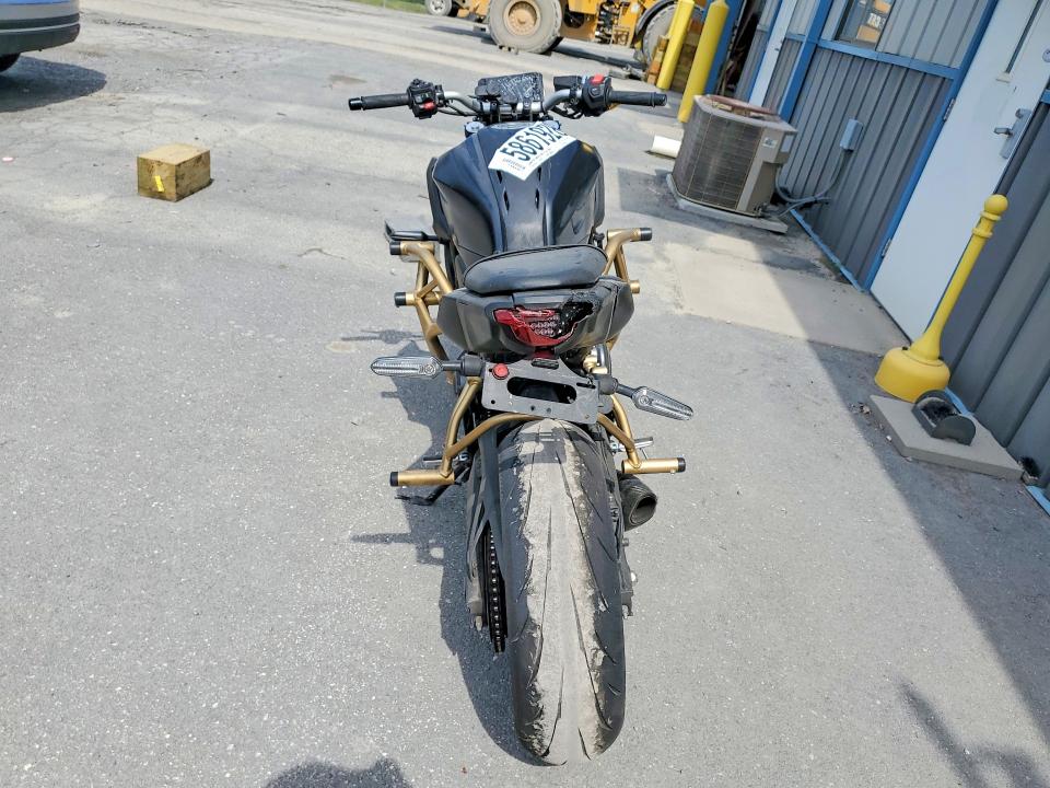 2025 Yamaha Mt07 VIN JYARM48E5SA000751 COPART salvage auction — ALL OVER, VA - CERT OF TITLE - SALVAGE, sold $425 on 2026-07-30 (photo 4)