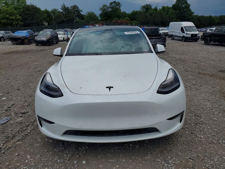2022 Tesla Model y VIN 7SAYGDEE0NF535884 COPART salvage auction — REAR END, Tn - Salvage Certificate, sold $15,200 on 2026-07-28 (photo 5)