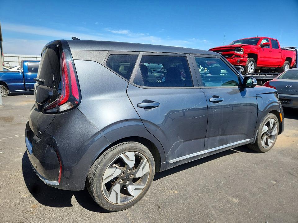 2023 Kia Soul VIN KNDJ53AU8P7883114 COPART salvage auction — FRONT END, Ca - Salvage Certificate, sold $2,350 on 2026-07-09 (photo 3)