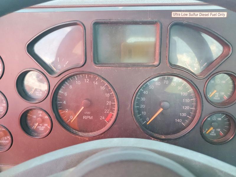 2013 Mack Gu813 VIN 1M2AX18C2DM021091 COPART salvage auction — ROLLOVER, FL - CERT OF TITLE SLVG REBUILDABLE, sold $8,800 on 2026-07-23 (photo 8)