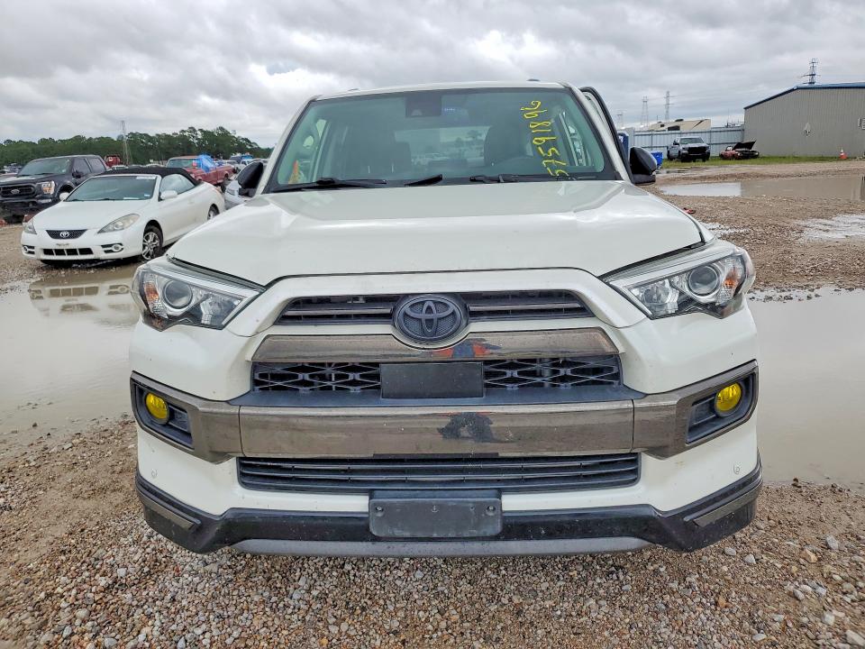 2020 Toyota 4runner VIN JTEBU5JR9L5819065 COPART salvage auction — SIDE, TX - SALVAGE VEHICLE TITLE, sold $20,600 on 2026-07-24 (photo 5)