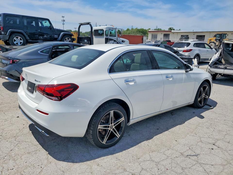 2020 Mercedes-benz A-klasse VIN W1K3G4FB4LJ224126 COPART salvage auction — NORMAL WEAR, In - Cert Of Title-Salvage Title, sold $11,700 on 2026-07-10 (photo 3)