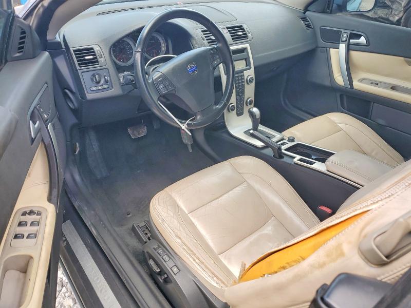 2012 Volvo C70 VIN YV1672MC1CJ127340 COPART salvage auction — SIDE, Fl - Cert Of Title Slvg Rebuildable, sold $400 on 2026-07-17 (photo 8)