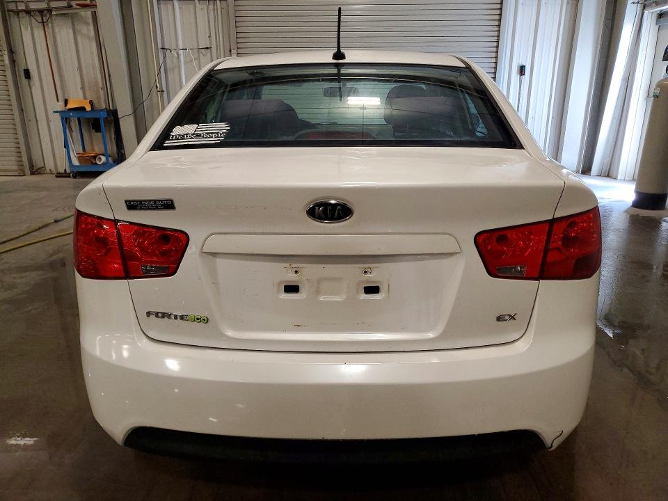 2012 Kia Forte VIN KNAFU4A26C5478093 COPART salvage auction — ENGINE BURN, Mn - Cert Of Title-Prior Salvage, sold $225 on 2026-07-28 (photo 6)