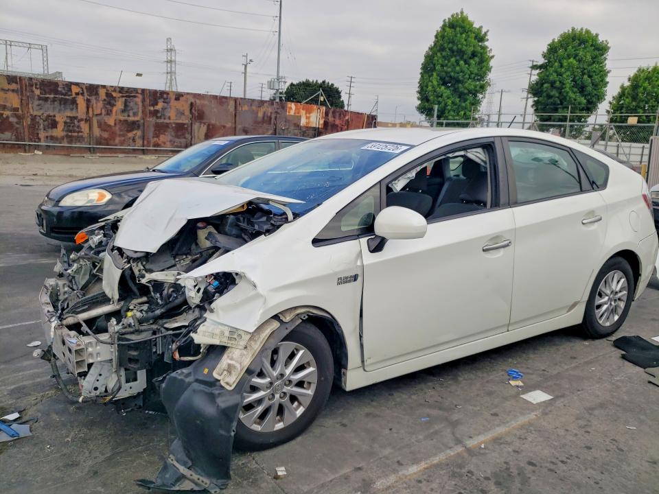 2015 Toyota Prius VIN JTDKN3DP5F3074962 COPART salvage auction — FRONT END, Ca - Salvage Certificate, sold $2,700 on 2026-07-22 (photo 1)