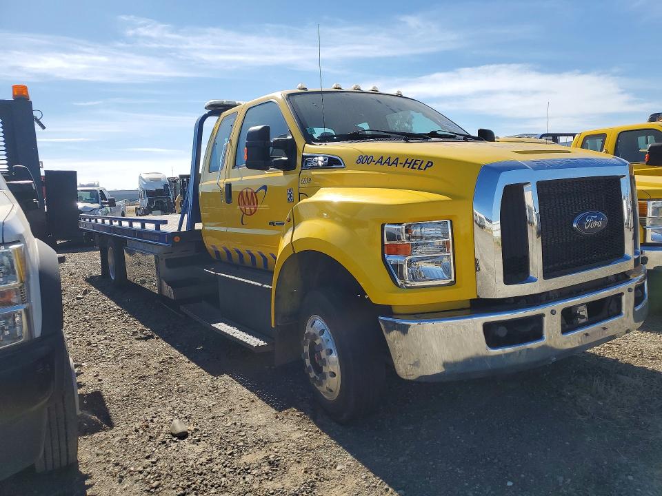 2019 Ford F650-f750 VIN 1FDWX6DC2KDF13223 COPART salvage auction — MECHANICAL, Ca - Dis/Dlr/Exp Only Clean Title (P), sold $13,300 on 2026-07-06 (photo 4)