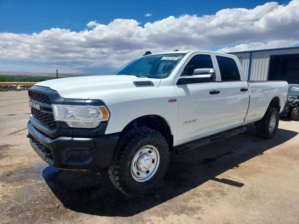 2022 Ram 2500 VIN 3C6UR5HJ6NG342855 COPART salvage auction — MINOR DENT/SCRATCHES, NM - CERTIFICATE OF TITLE (P), sold $11,300 on 2026-07-09 (photo 1)