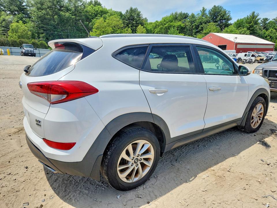 2016 Hyundai Tucson VIN KM8J3CA29GU022347 COPART salvage auction — WATER/FLOOD, Ma - Certificate Of Title, sold $1,050 on 2026-07-23 (photo 3)