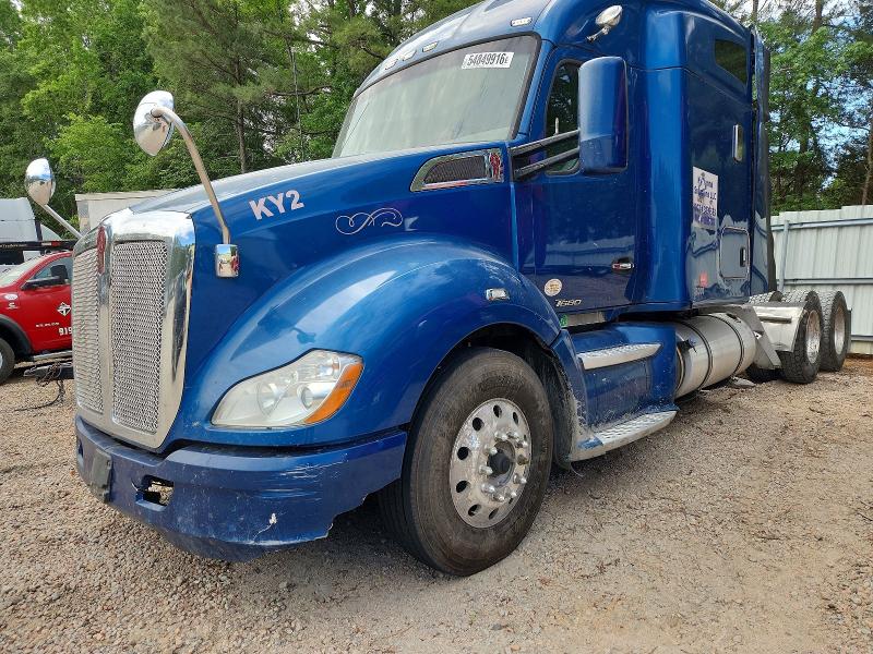 2018 Kenworth T680 VIN 1XKYDP9XXJJ186145 COPART salvage auction — FRONT END, NC - SALVAGE CERTIFICATE OF TITLE, sold $10,000 on 2026-08-27 (photo 9)
