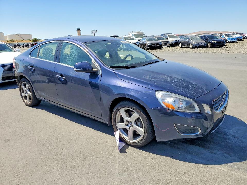 2013 Volvo S60 VIN YV1612FS7D2190945 COPART salvage auction — REAR END, Ca - Salvage Certificate, sold $925 on 2026-07-06 (photo 4)