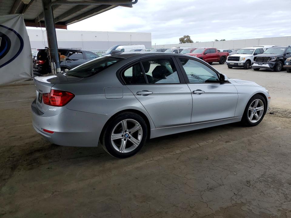 2013 BMW 3 series VIN WBA3C1G53DNR44182 COPART salvage auction — SIDE, CA - SALVAGE CERTIFICATE, sold $3,600 on 2026-07-09 (photo 3)