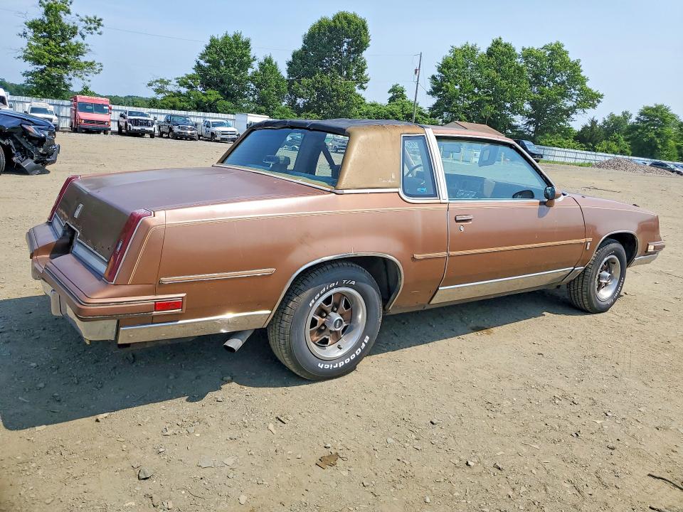 1986 Oldsmobile Cutlass supreme VIN 1G3GM47Y0GP378102 COPART salvage auction — NORMAL WEAR, Nj - Certificate Of Title, sold $4,250 on 2026-07-06 (photo 3)