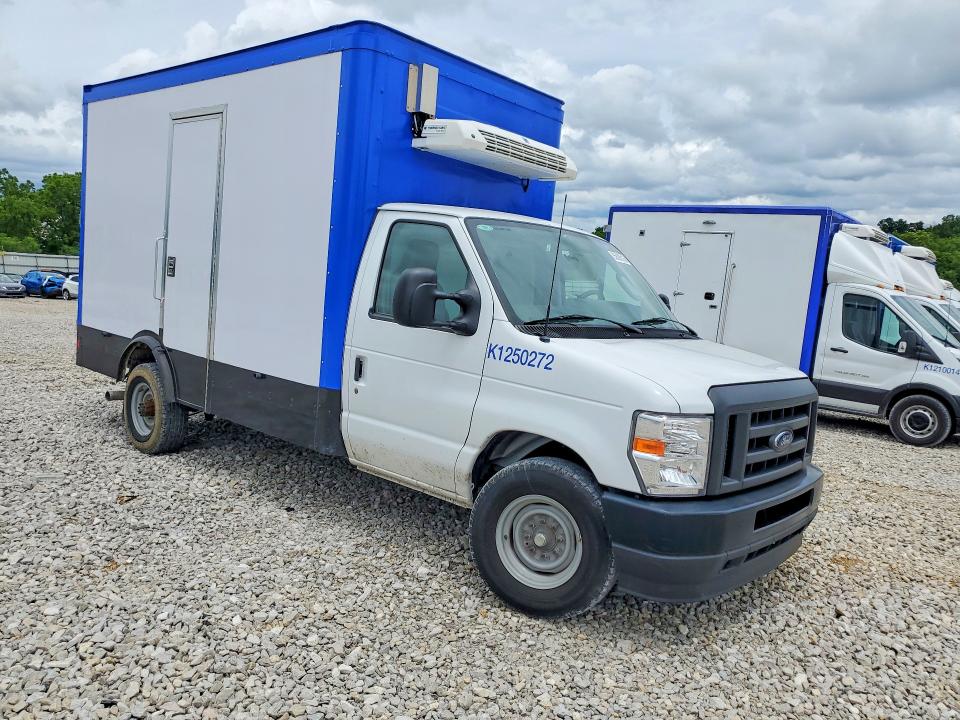 2024 Ford E-350 VIN 1FDWE3FN2RDD19580 COPART salvage auction — MINOR DENT/SCRATCHES, Oh - Certificate Of Title, sold $16,300 on 2026-07-06 (photo 4)