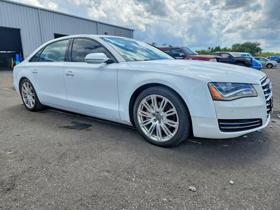 2014 Audi A8 VIN WAURGAFD0EN004589 COPART salvage auction — MINOR DENT/SCRATCHES, Ga - Certificate Of Title, sold $1,600 on 2026-07-27 (photo 4)
