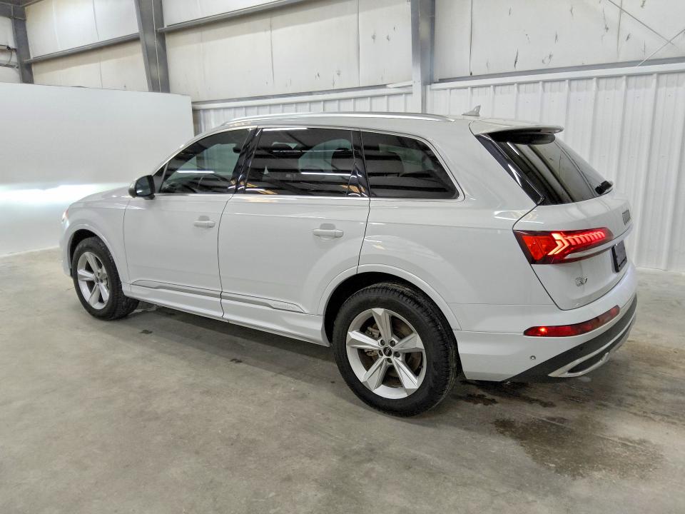 2021 Audi Q7 VIN WA1AXAF71MD037755 COPART salvage auction — MINOR DENT/SCRATCHES, TX - CERTIFICATE OF TITLE, sold $13,400 on 2026-07-09 (photo 2)