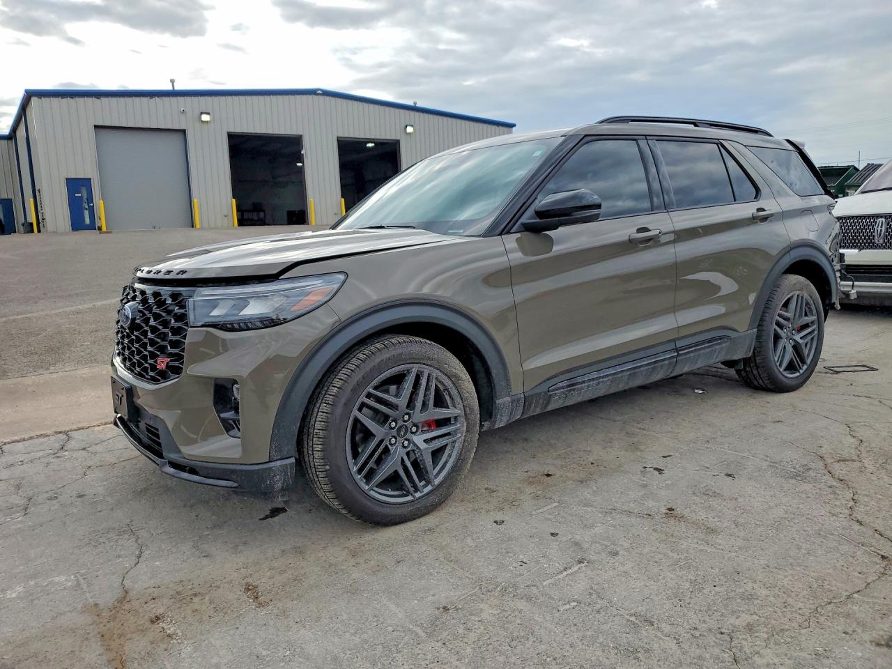 2026 Ford Explorer VIN 1FMWK8GC4TGA10251 COPART salvage auction — Rear End, OK - CERT OF TITLE-SALVAGE, sold $24,600 on 2026-06-25 (photo 1)
