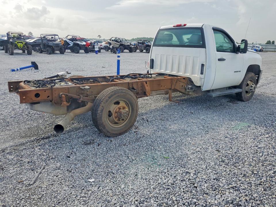 2013 Chevrolet Silverado 3500 VIN 1GB3CZC88DF181740 COPART salvage auction — MECHANICAL, Mt - Certificate Of Title, sold $950 on 2026-07-06 (photo 3)