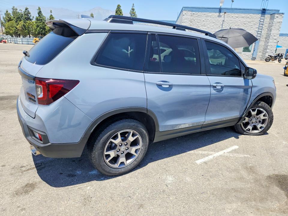 2023 Honda Passport VIN 5FNYF8H61PB035893 COPART salvage auction — FRONT END, Ca - Salvage Certificate, sold $14,100 on 2026-07-30 (photo 3)
