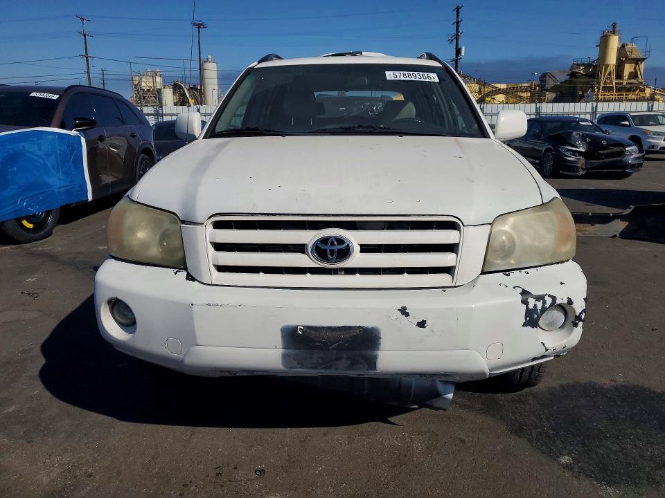 2004 Toyota Highlander VIN JTEDP21A340034824 COPART salvage auction — REAR END, CA - SALVAGE CERTIFICATE, sold $925 on 2026-07-15 (photo 5)