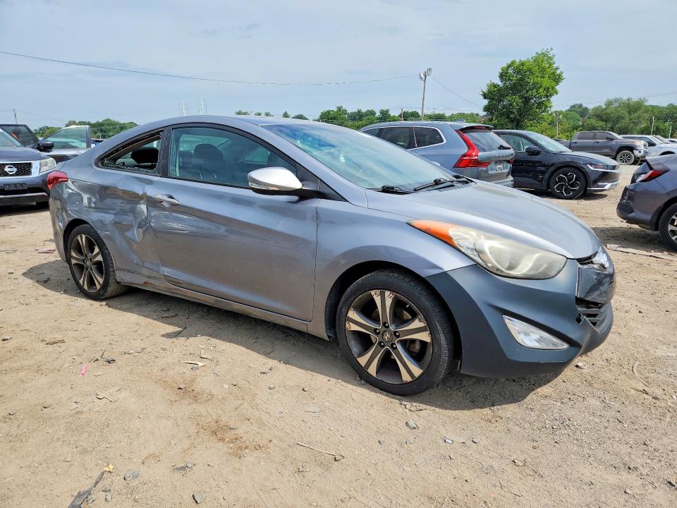 2013 Hyundai Elantra VIN KMHDH6AE8DU007974 COPART salvage auction — VANDALISM, Salvage Title, sold $125 on 2026-07-21 (photo 4)