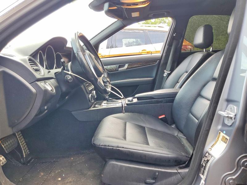 2012 Mercedes-benz C-klasse VIN WDDGF8BB1CA605899 COPART salvage auction — SIDE, Salvage Title, sold $1,900 on 2026-07-14 (photo 7)