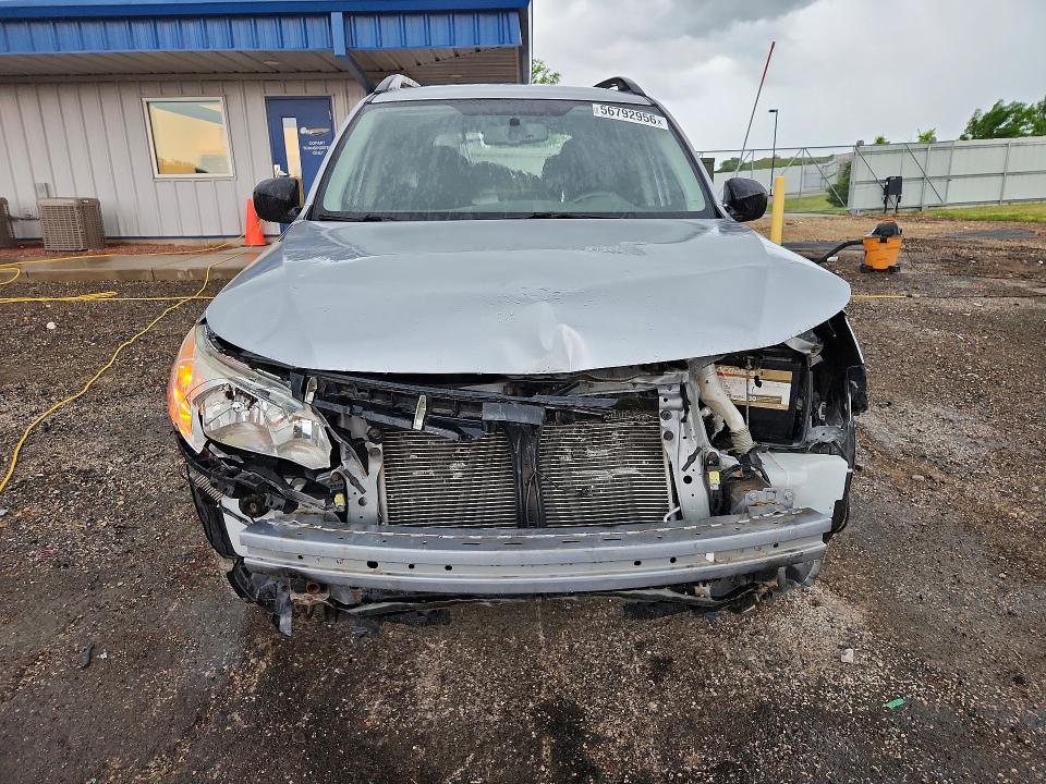 2013 Subaru Forester VIN JF2SHABC1DH410913 COPART salvage auction — FRONT END, Wi - Certificate Of Title, sold $800 on 2026-07-14 (photo 5)