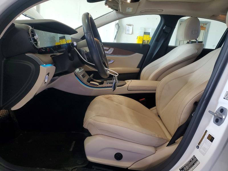 2022 Mercedes-benz E-klasse VIN W1KZF8DB7NB089776 COPART salvage auction — WATER/FLOOD, Ky - Cert Of Title-Salvage Water, sold $800 on 2026-07-27 (photo 7)